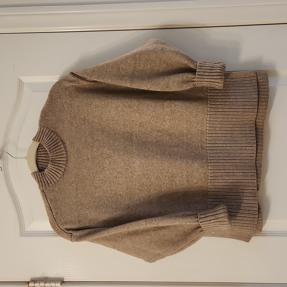 H&M super soft mid neck sweater, size small, Camel color.